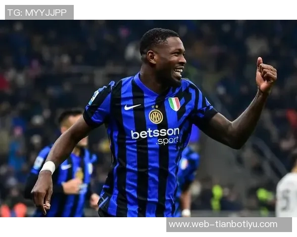 国米官方宣布小图拉姆左腿筋拉伤下周将进行情况评估